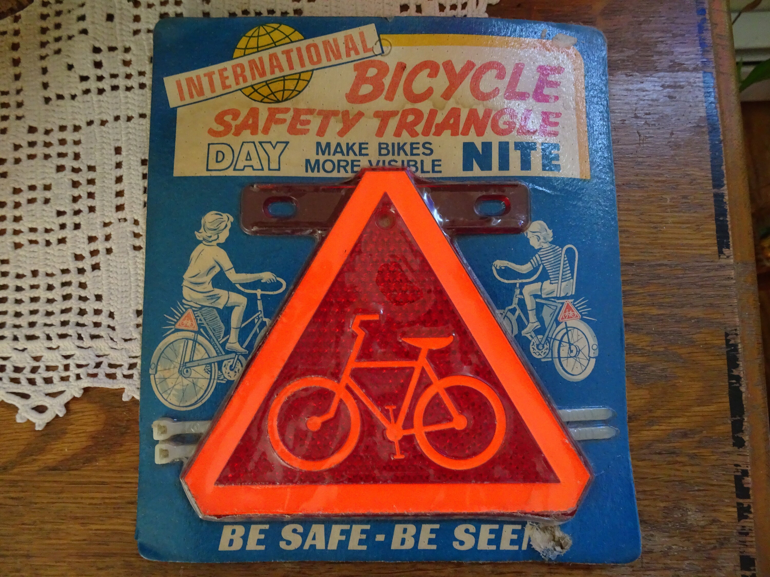 Very Cool Vintage International Bicycle Safety Triangle Etsy