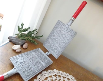 Vintage, Goro Iron-Norwegian Krumkake Maker- Pizzelle Cookie Pan- Leaf and Flower Design- Cast Aluminum