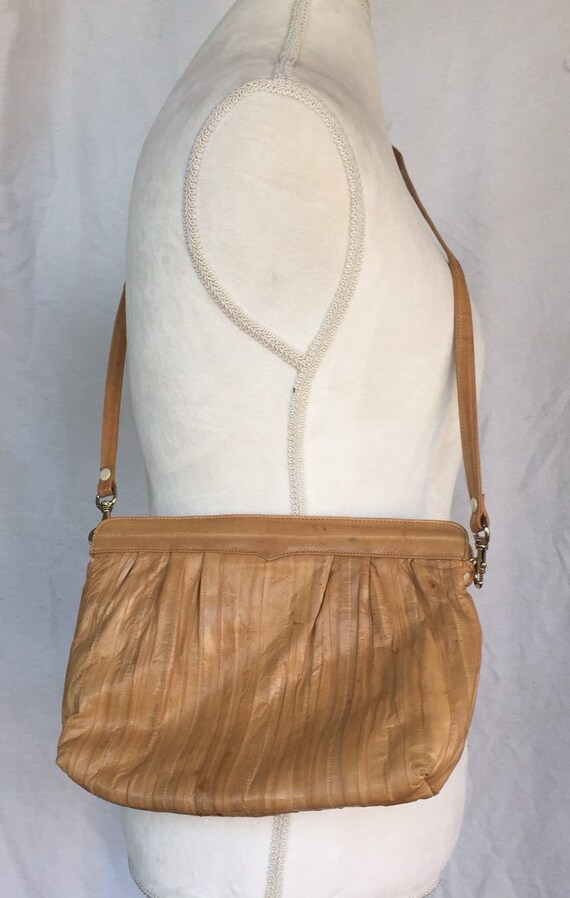 Genuine Vintage Korean Beige Eelskin Shoulder Bag - image 3