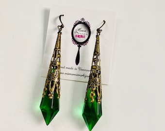 Miss Fisher style antique bronze filigree faceted green crystal drop earrings Downton Abbey Art Deco 1920s Great Gatsby Gothic teardrop