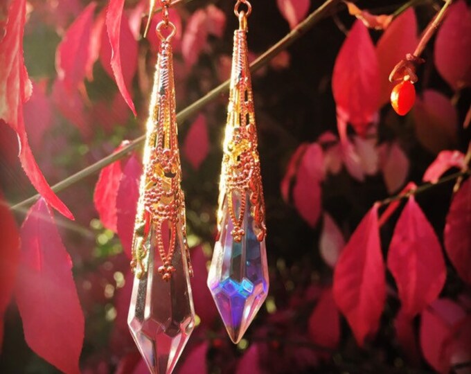 Stunning Vintage Art Deco Curved Channel-Back Sofa