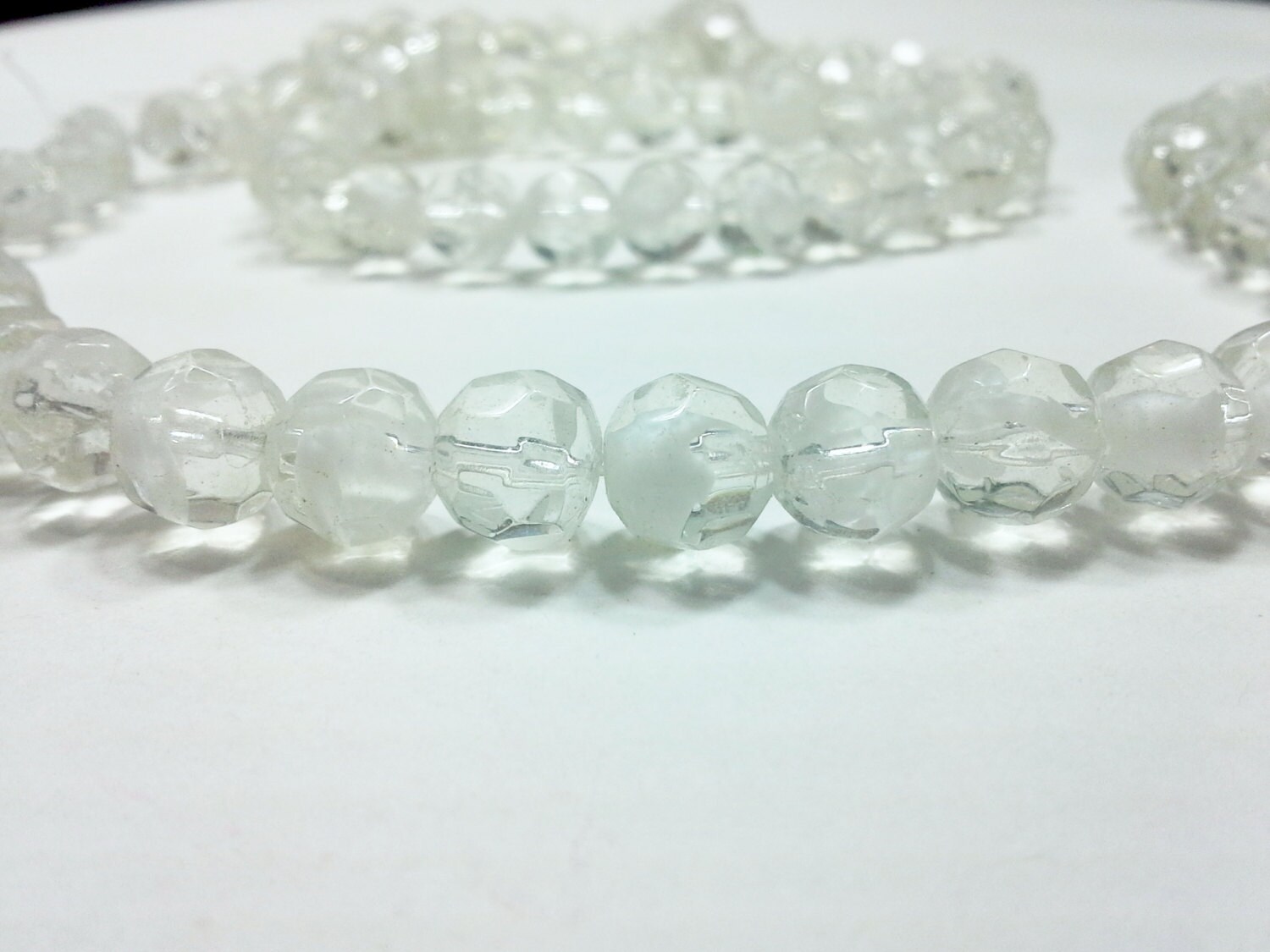 12 STRAND Faceted Round Marble Style White Clear Beads | Etsy