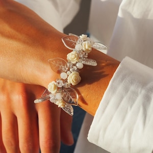 Flower bracelet, Leaf bracelet with roses, Bridal bracelet, Wedding jewelry, Stunning chunky jewelry, Unique designer jewelry, Gift jewelry
