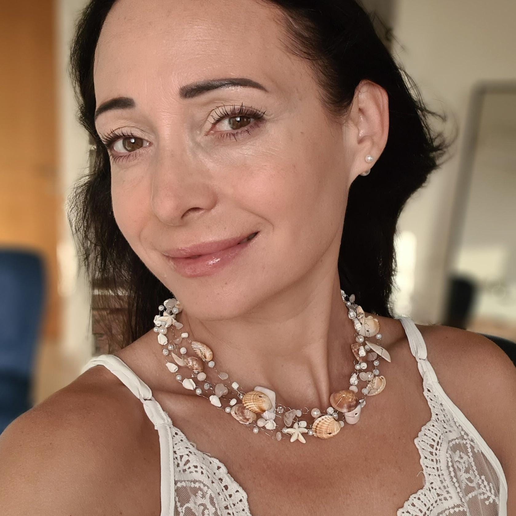 Shells necklace, Seashells airy necklace, Boho shell necklace , Chunky shell necklace, Beach wedding necklace, Beach accessories, Choker