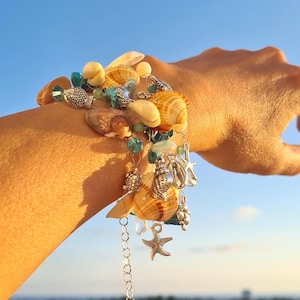 Seashells Charm Bracelet, Beach Jewelry, Tropical Bracelet, Sea Star Charms, Mermaid Accessories, Nautical Jewelry, Ocean Theme Jewelry