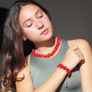 Bijoux en corail, bijoux faits à la main, collier de corail rouge, bracelet de corail, ensemble de bijoux de déclaration, collier en cristal rouge, bijoux de mode image 8