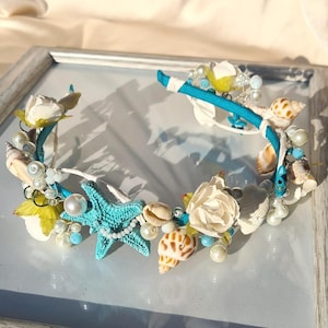 Mermaid crown, Blue seashell tiara, Beach party headpiece, Mermaid headband, Seashell crown, Starfish hairpiece, Hair band, Tropical tiara