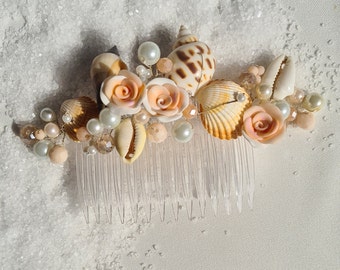 Beach wedding hair comb, Seashell hair combs, Shells haircomb, Beach bridal hair piece, Beach hair accessory, Mermaid hair comb with shells