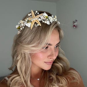Beach Bridal Tiara, Wedding Shells Headpiece, Pearl Starfish Crown, Wedding Accessories, Mermaid Crown, Flower girl tiara, Seashells crown