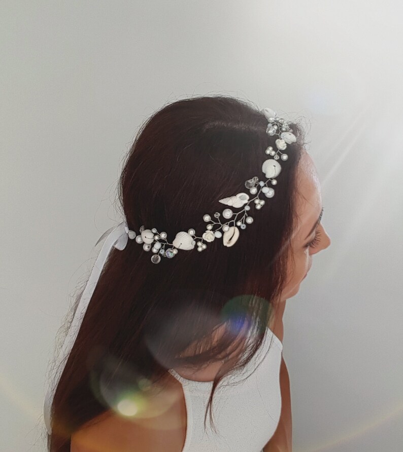 Beach Bridal Tiara,Wedding SeaShell Headpiece,Seashell Crown,Wedding Accessories,Mermaid Hair,Starfish Bridal Hair handmade by CyShell