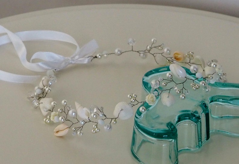 Beach Bridal Tiara,Wedding SeaShell Headpiece,Seashell Crown,Wedding Accessories,Mermaid Hair,Starfish Bridal Hair handmade by CyShell