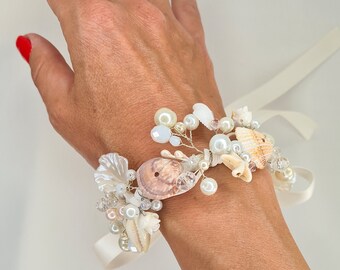 Beach Bridal Bracelet,Seashell Bracelet,Bridesmaid Corsages, Wedding Accessories, Boho Jewelry,Mermaid Accessories