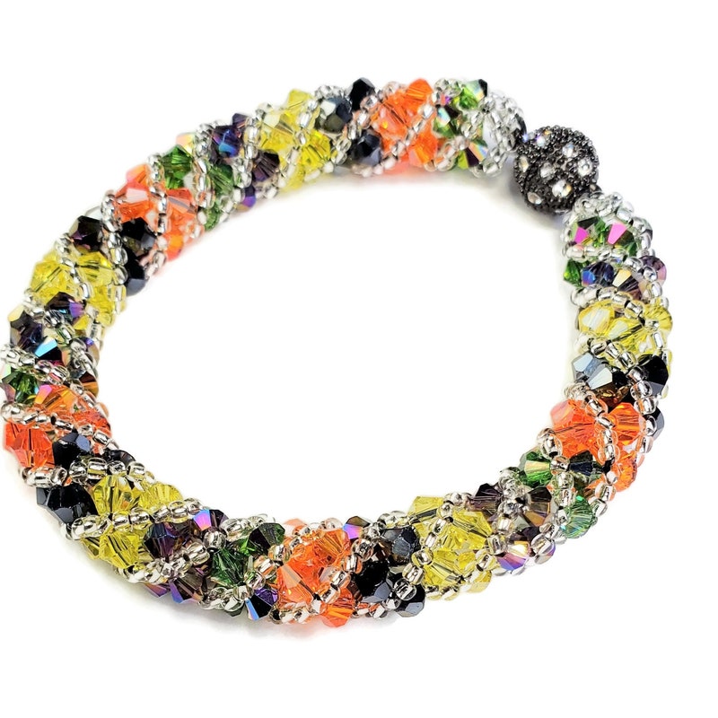 Black - Spiral Handmade Beaded Bracelet 217 main image 1