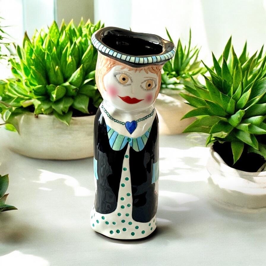 Vintage Bella Vase - Etsy