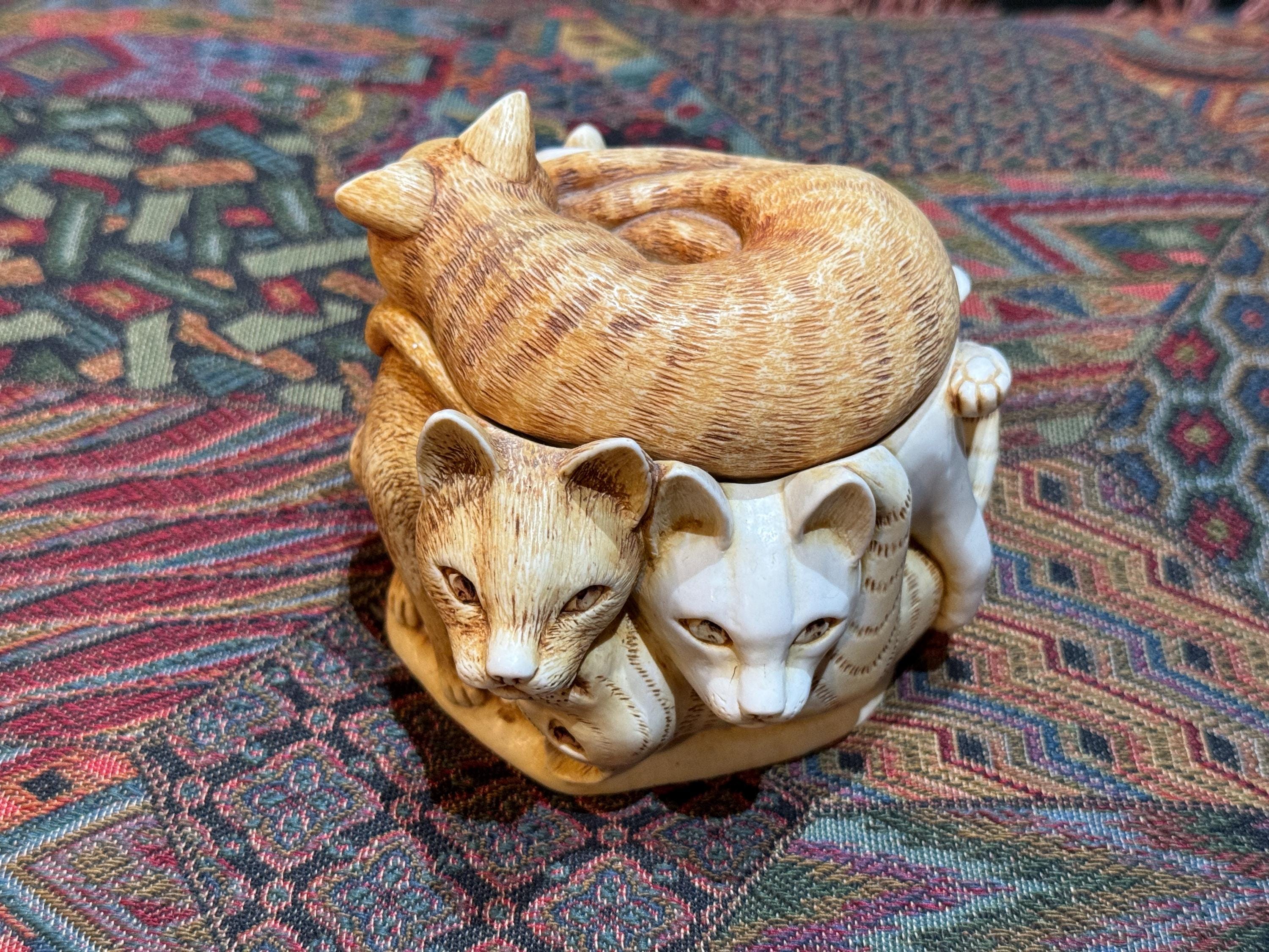 置物 Harmony Kingdom Frogberry Ivory Shop Harmony Kingdom Giftware and Collectibles