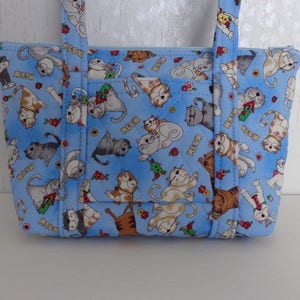 ¡Gatos, gatos, gatos! Monedero pequeño acolchado para niñas