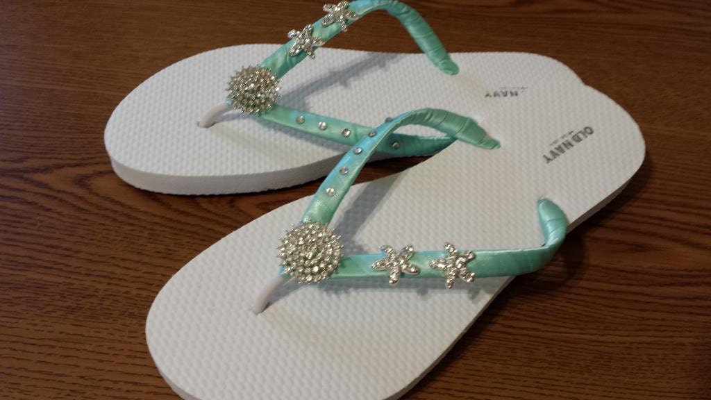 Aqua Wedding flip flops/ Starfish Wedding Sandals/ Bridesmaid | Etsy