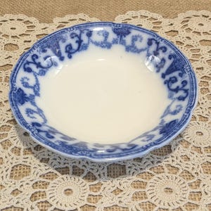 Antique Flow Blue Sauce Bowl / W.H. Grindley, Denton Pattern /English Blue Transferware