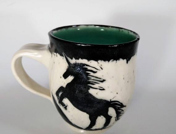 Unicorn dancing