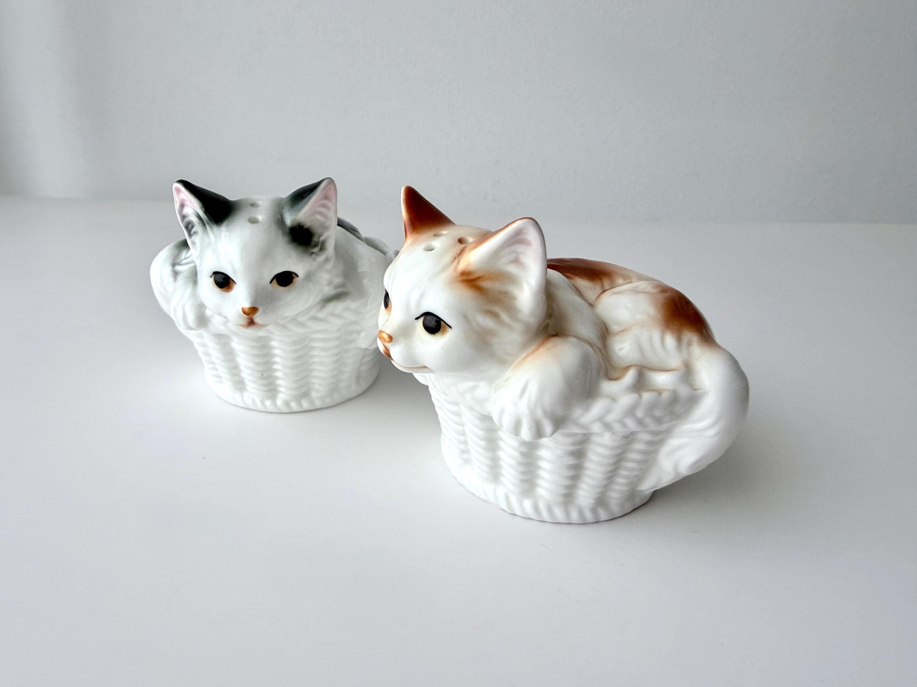 80s Cat Salt and Pepper Shaker Set, Vintage Kitchenwares, Black