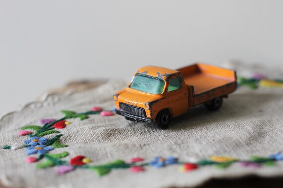 matchbox ford transit 1977