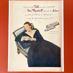 1946 Pepsodent Zahnpasta Werbung, 40er Jahre Mode, Bad Kunst, Waschraum Dekor, Bad Dekor, Life Magazine, Bath and Beauty Werbung