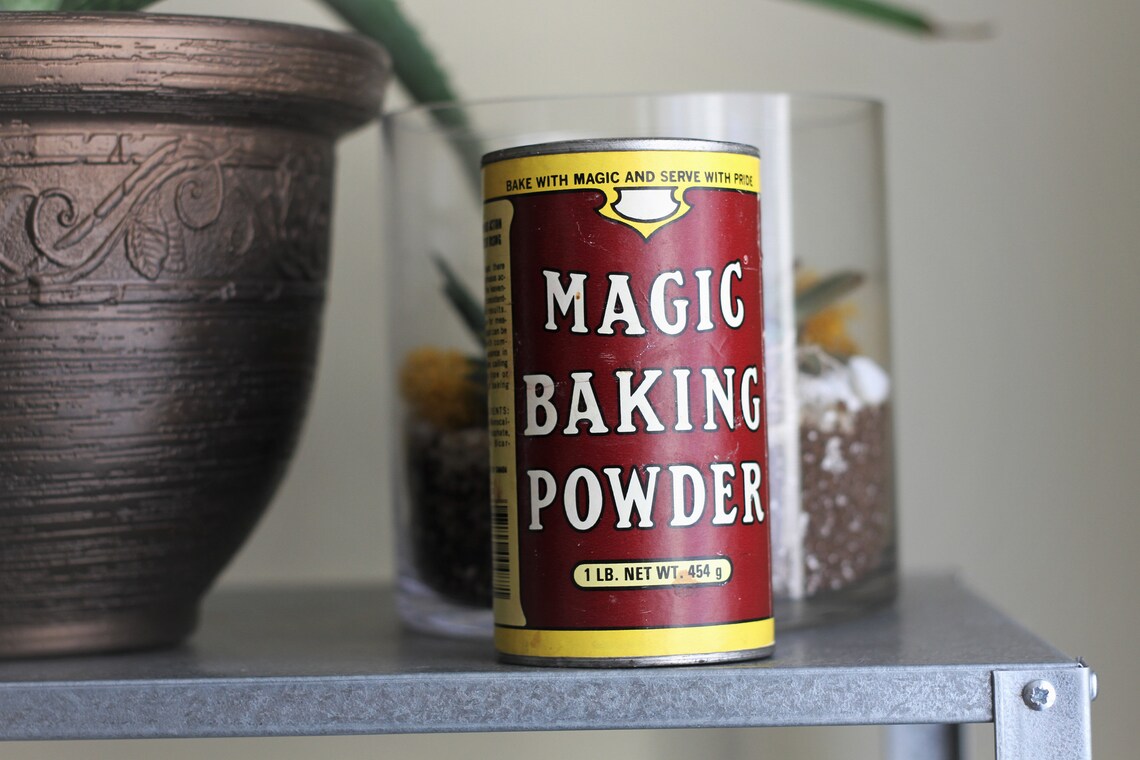 1930s Magic Baking Powder Tin 30s Kitchenwares Vintage Etsy
