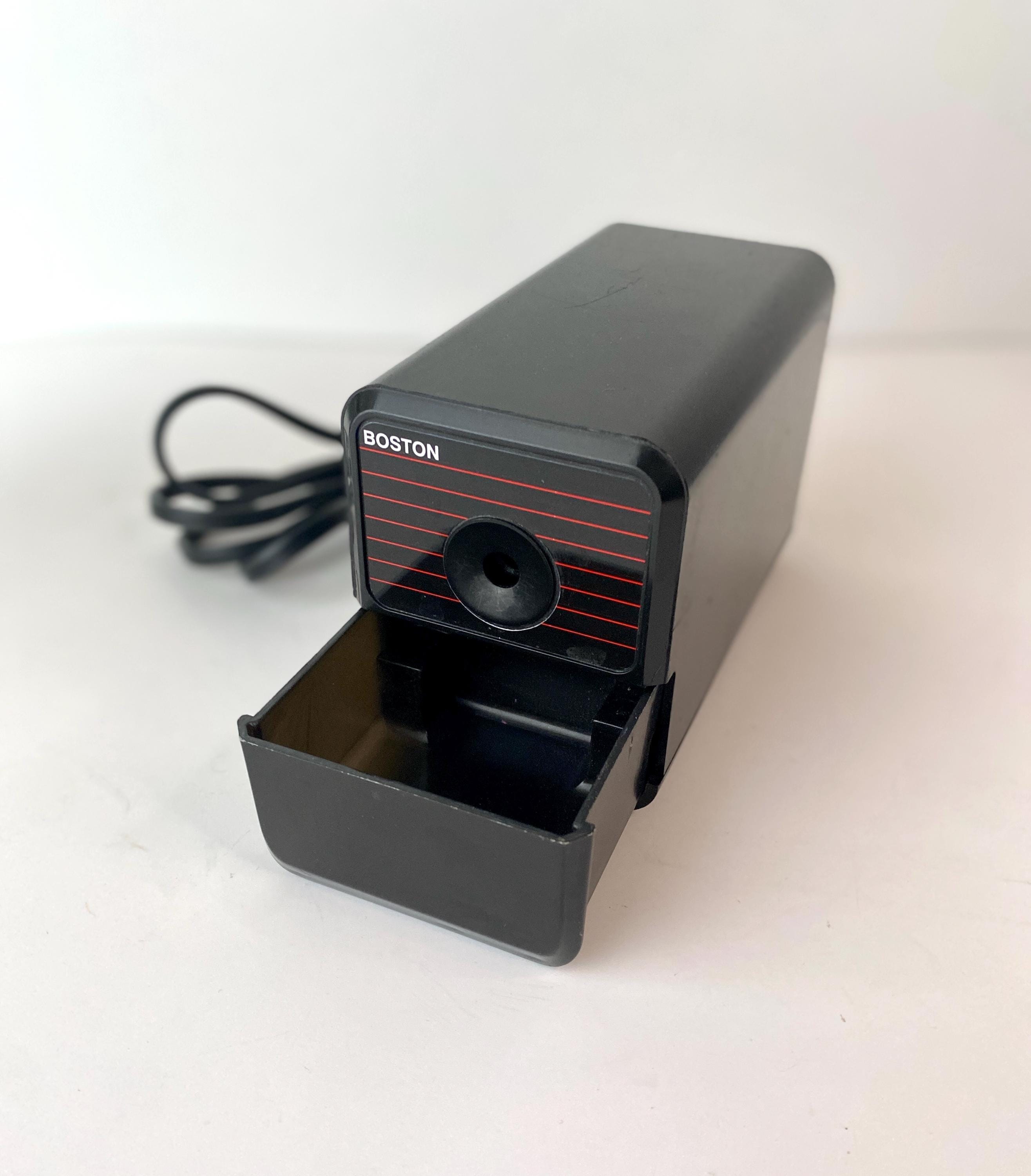 アメリカ製　BOSTON ボストン　ヴィンテージ鉛筆削り　元箱付き アメリカ BOSTON ヴィンテージ 鉛筆削り 「VACUUM MOUNT」箱付き N