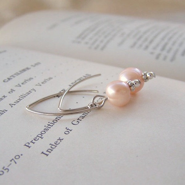 Soft Peach Freshwater Pearl Earrings - Wedding Jewelry - Bridesmaid Gift - Dangle Earrings