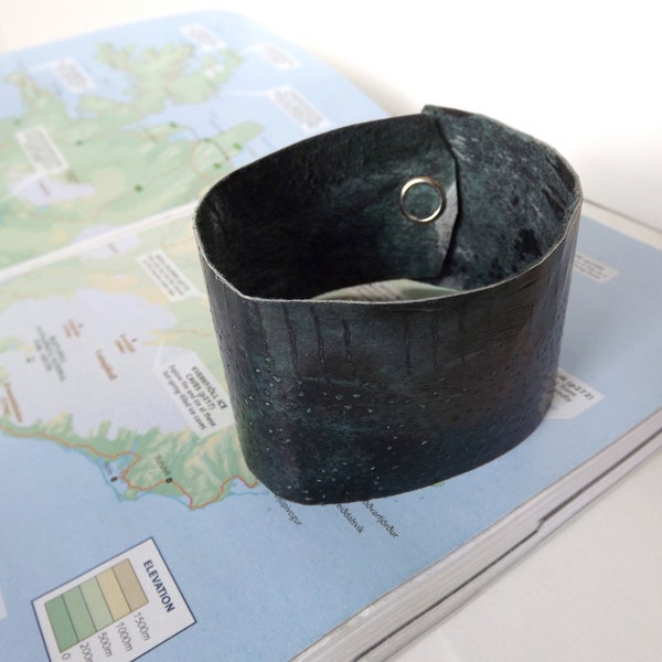 FISK Icelandic fish skin leather cuff- dark green