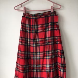 Red Plaid kilt, Classic Wrap ,pleated skirt, Fringed edge, Kilt pin, Red Stewart Tartan, plaid Wrap kilt, waist 26&quot;