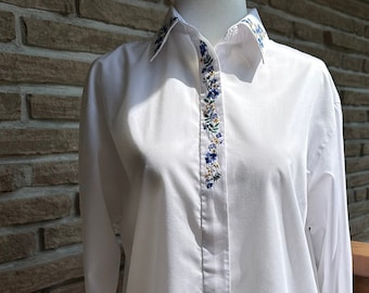 Vintage Tabi International shirt, Single Needle Embroidery, Long Sleeve Shirt, Office wear, teacher, casual shirt,  daytime wear