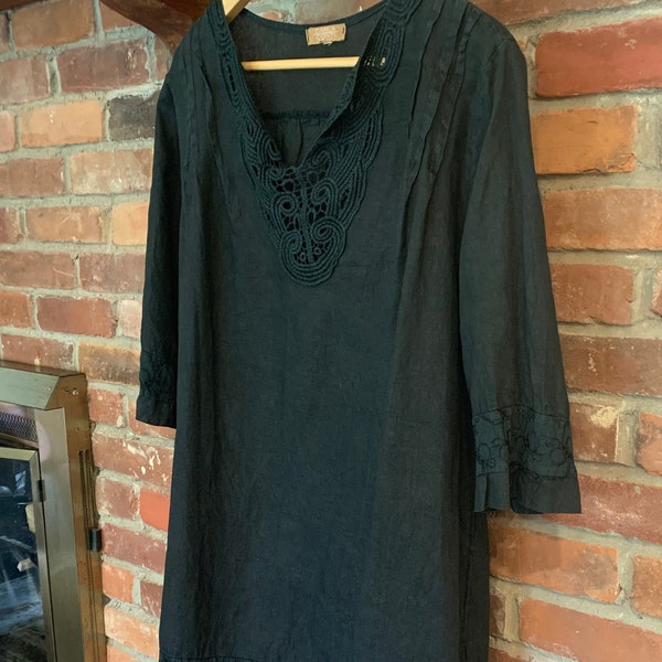 Black pure linen dress, loose fitting, Minimal, Embroidery and crochet details, plus size linen, Italian black day dress, cruise wear dress