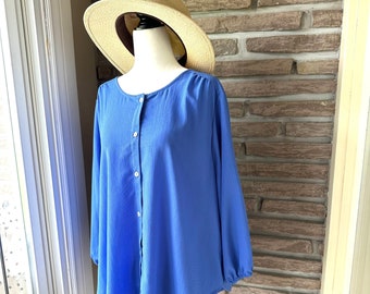 Adrienne Vittadini, Plus size French Blue smock, long loose fit, front buttons,  casual wear, business wear, Minimal Modern top, chest 54"