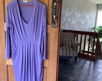 Vintage Lavender Dress, size 20, Jersey stretch Knit, figure flattering goddess dress, plus size , long sleeves, V neck, slip on, chest 58"