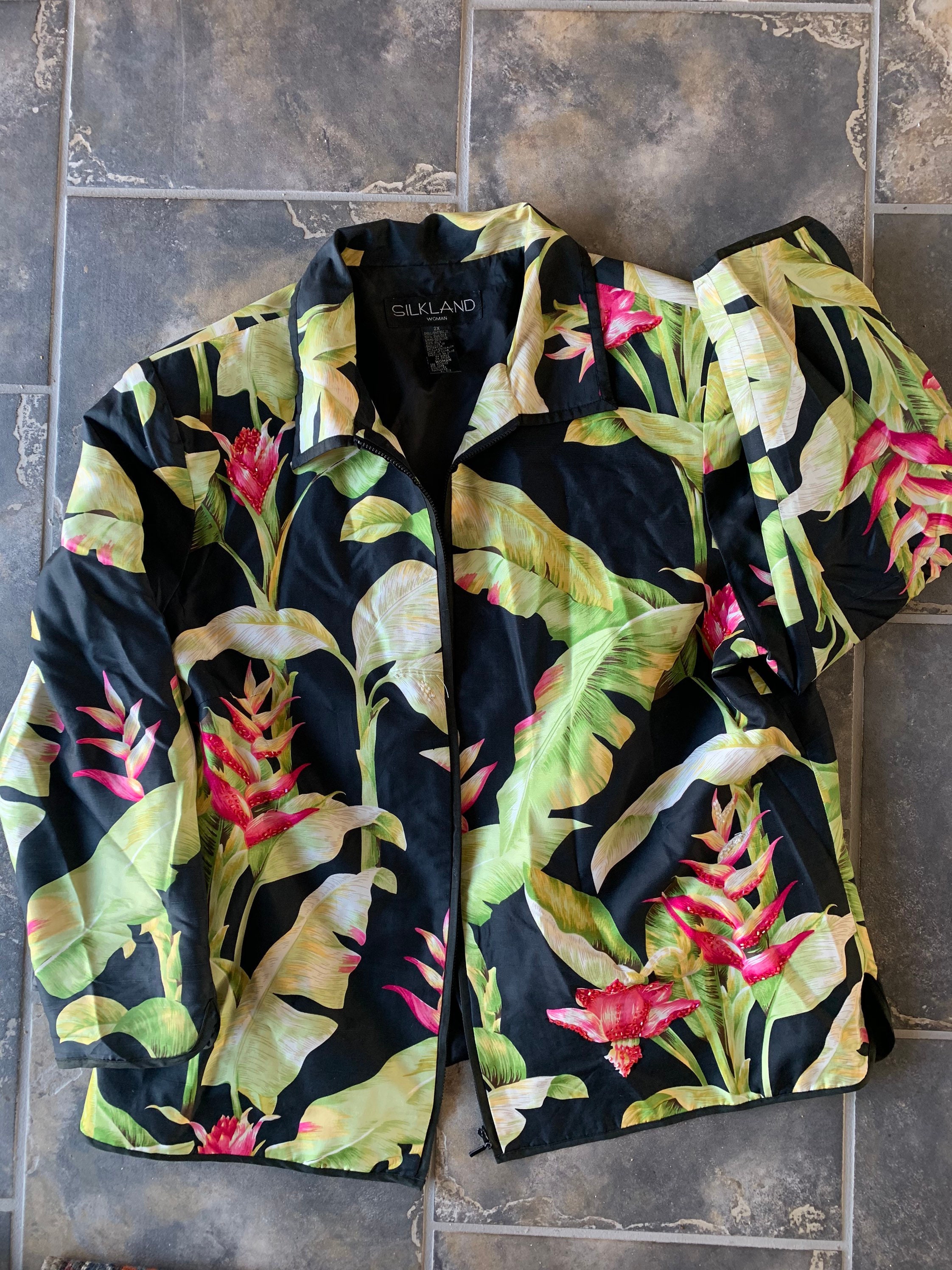 Light Padded Zipper Closure Jacket - Hawaii