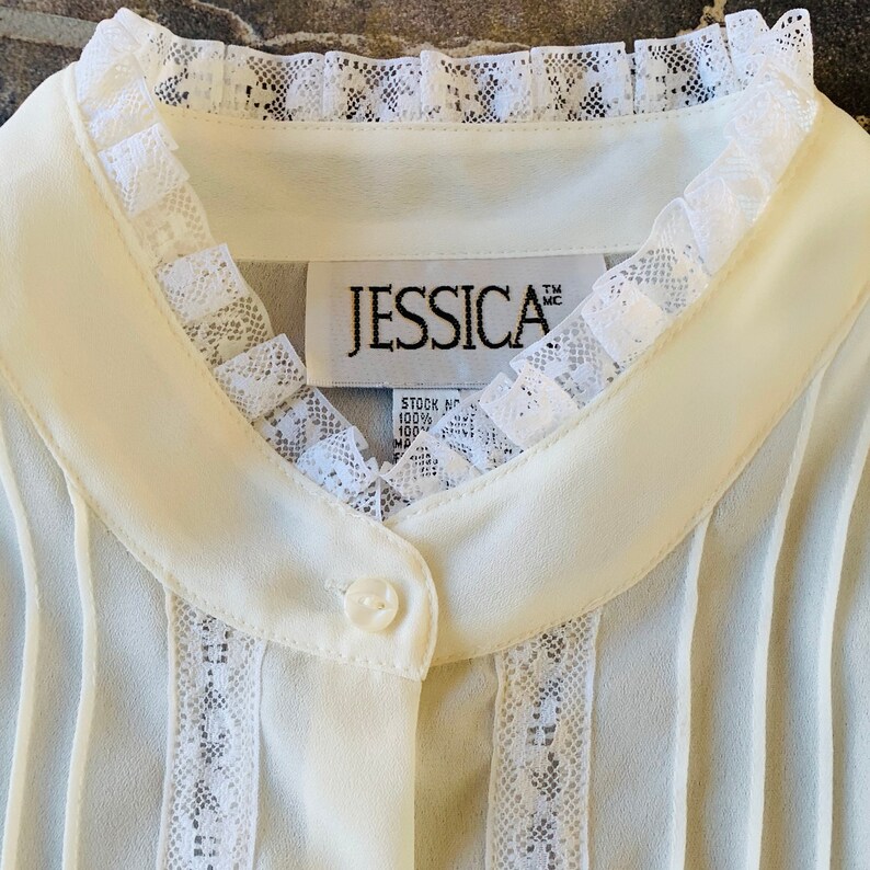 Ivory Cream Pintuck-pleated Blouse Lace details High neck Front buttons Flutter sleeves Romantic women/'s Large Chest 42