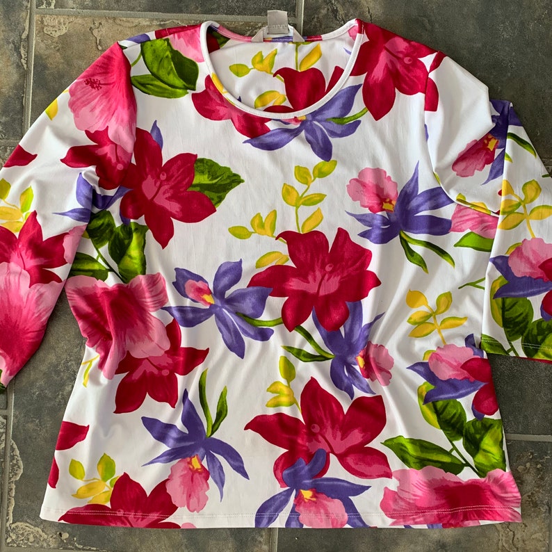 Floral stretch Top Blouse Plus size Scoop Neck Loose Fitting Vintage top Womens chest 48