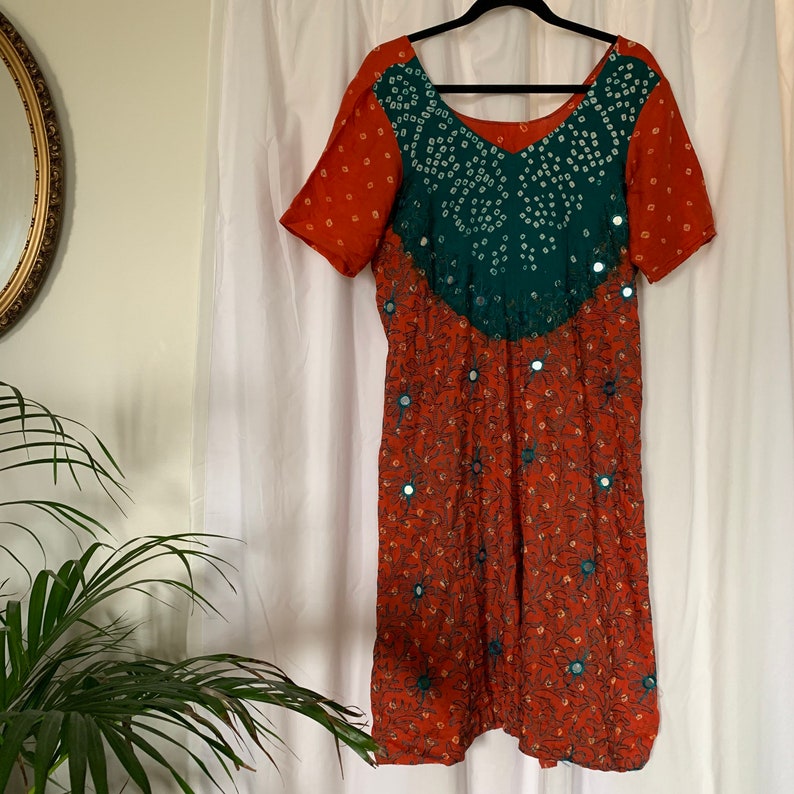 70/'s Batik MuuMuu dress Ethnic Floral Kaftan Embroidered Mirror work Side slits Bohemian Burnt orange Green India womens Plus size chest 46