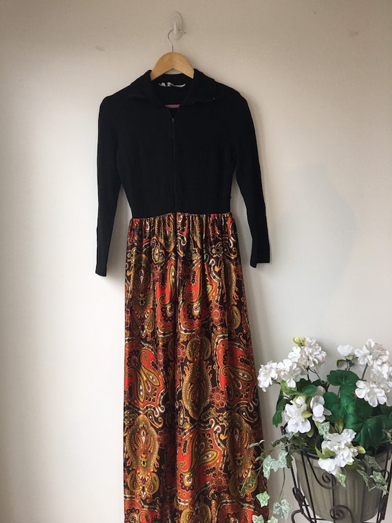 70's maxi dress MOD Modern Satin paisley print P
