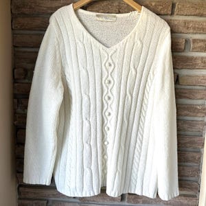 White Chenille knit sweater, Long sleeve pullover, popcorn and rib knit on the front,  V-neck, Holiday sweater, Plus size, bust 46&quot;