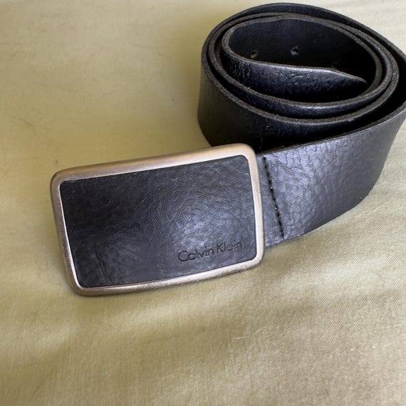 Calvin Klein Vintage Thick Black Leather Belt, Minimal Style  display picture 3