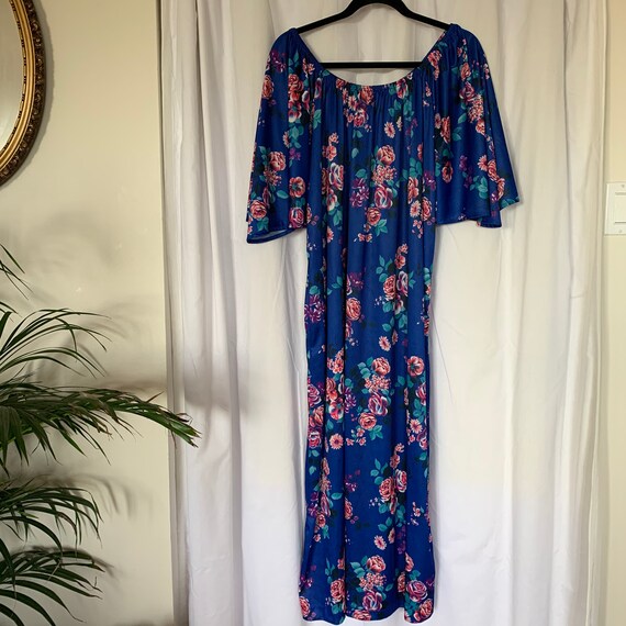 Blue MUUMUU Dress Long Nylon Poly Pink 