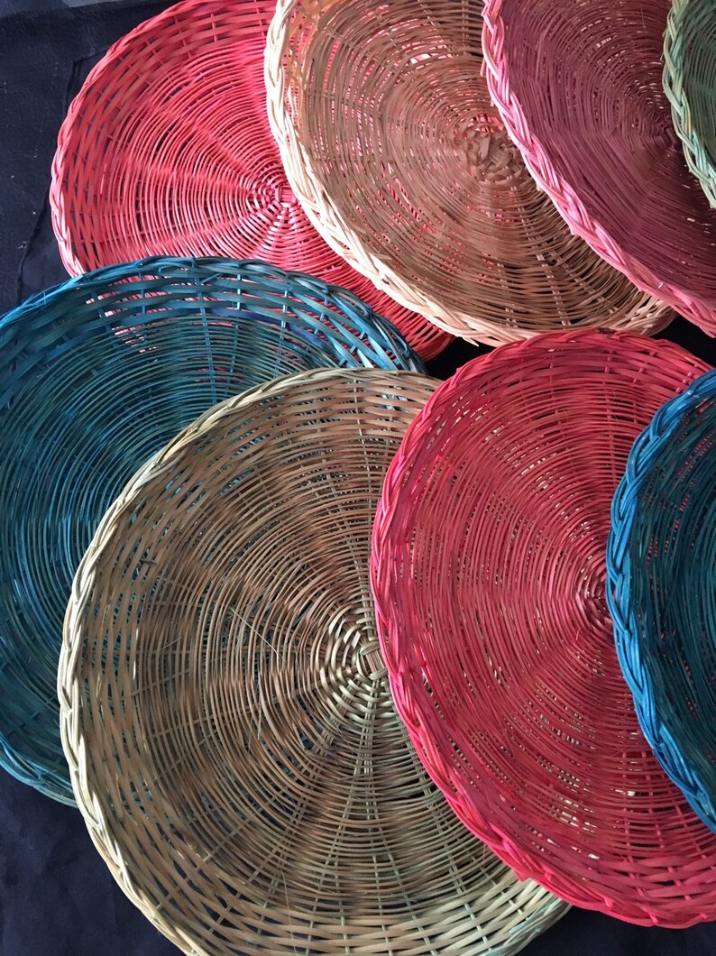 6 Vintage Chargers Multi colored Woven Bohemian Straw Charger Etsy