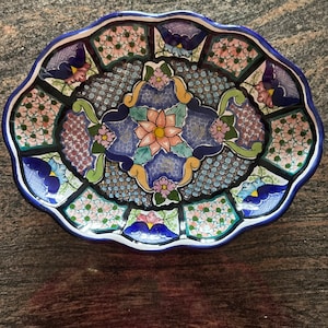 Hand painted, Talavera Puebla Mexican Pottery, serving plate, Wall hanging, Fluted edge, Rustic Home Décor, signed LEAL , Gift Idea
