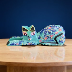 Hand painted Teal Oaxacan alebrije wooden cat figurine, vibrant floral patterns, Francisco Fabian Ojeda, San Martin Mexico Folk Art,