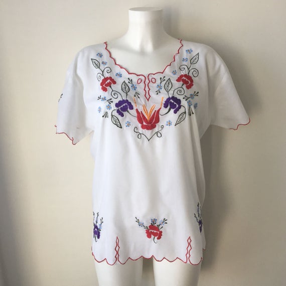 80s Embroidered Mexican blouse Gypsy style Bohemia
