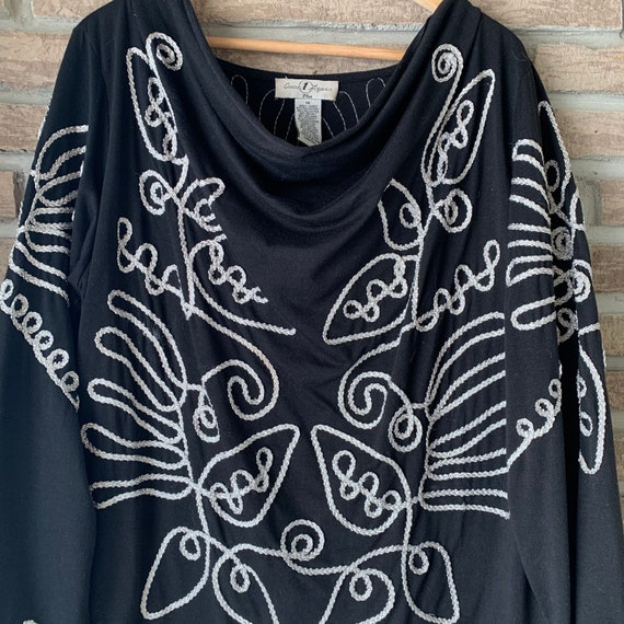 Rope Embroidered  Popover  tunic Top , Black blou… - image 8