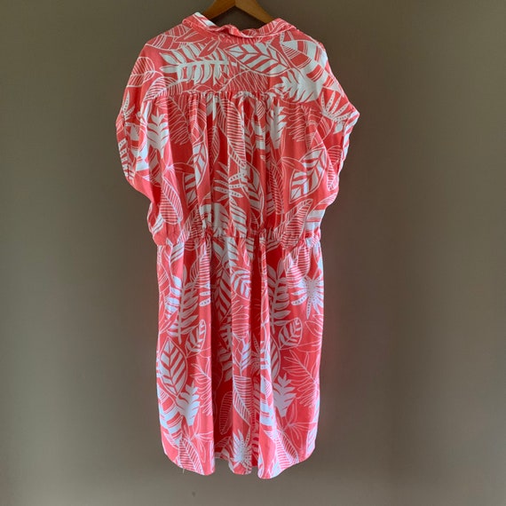 Coral linen dress, size 3X, Tropical print MIDI d… - image 2