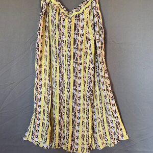 Long printed pocket skirt, Button down, crinkled rayon, Broomstick skirt, Bohemian chic, 80s Vintage, yellow brown Print, Waist 35 image 6